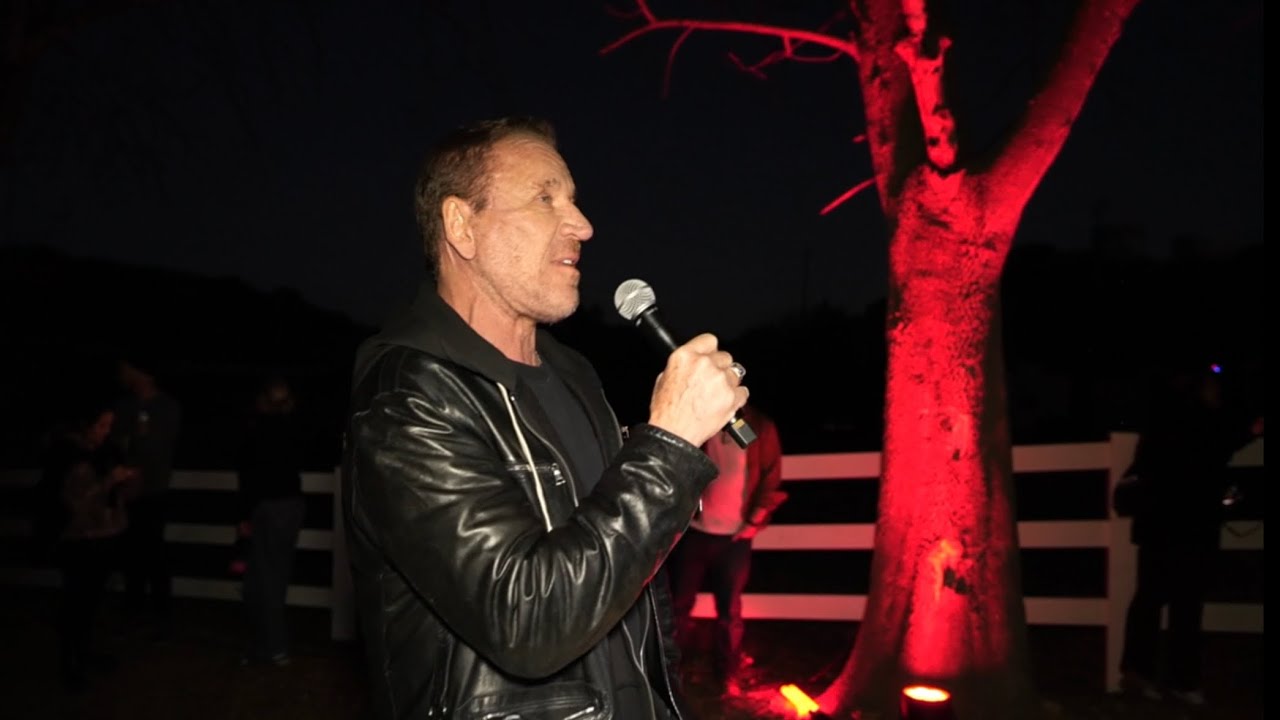 «Незнакомцы. Глава 3. Забег на выживание на 3 км». Вступительное слово Ренни Харлина (режиссёр) и...