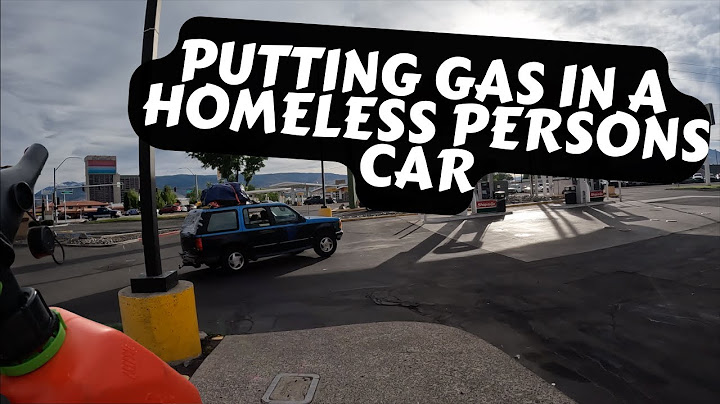 Spreading Kindness by getting gas in someones car