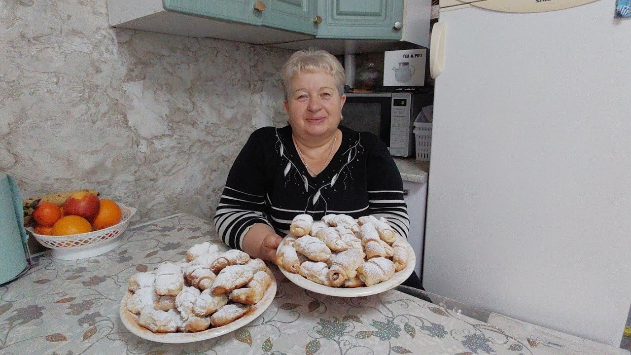 Мамина випічка найсмачніша🤤/Рогалики з повидлом