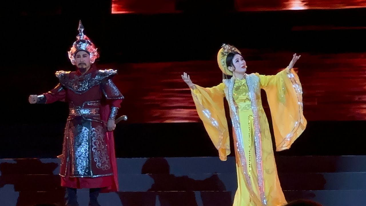 Kim Tử Long, Thanh Ngân Diễn Cảnh Nguyễn Huệ Lên Ngôi Hoàng Đế Dàn Dựng Quá Hoành Tráng