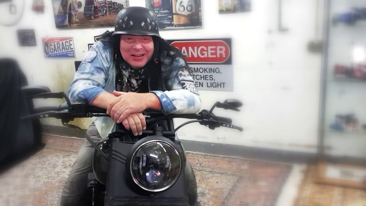 Witz vom Rocker, Mann geht zum Arzt ... - YouTube