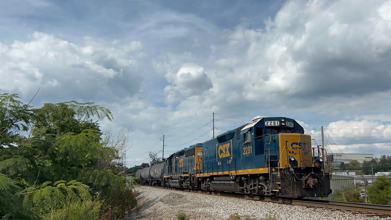 CSX Road Slug 2281 Leads Local L665-21 on 9/21/23