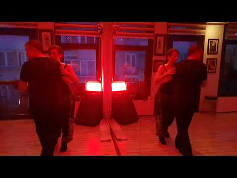 Tango valsin tadı başka..