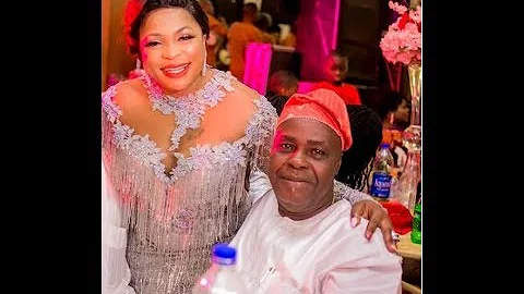 Humble! Kemi Afolabi Go round to greet everyone in attendance at her all star Birthday Party,