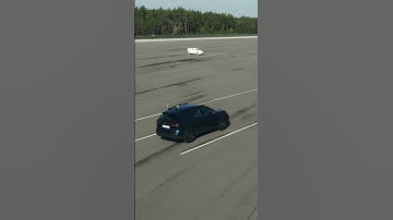 When your car has got your back (and front) at busy intersections! 🚗✨