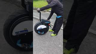 One wheel electric scooter