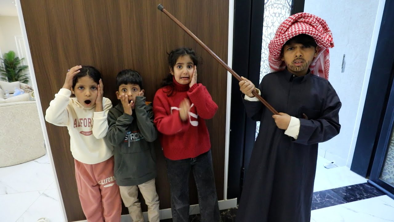 ابوهم يطقهم بالعصا !