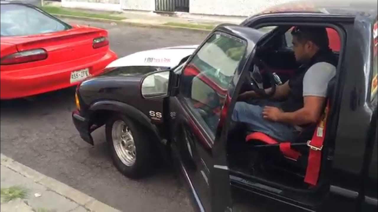Big Block 454 Chevrolet Engine Cold Start with Open Headers - YouTube