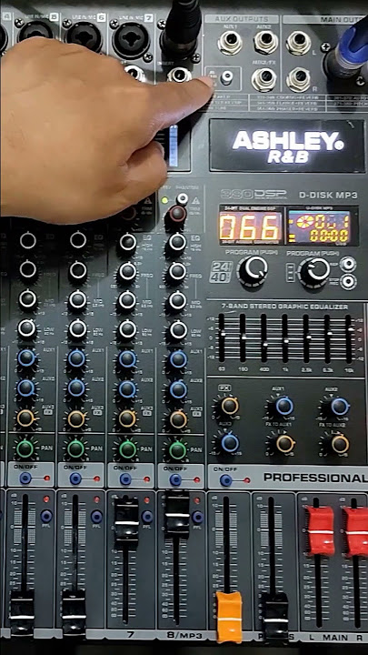CHANNEL 8 OFF WHEN MP3?