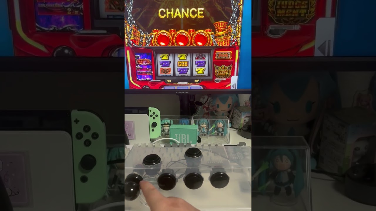 PCでスロ打つなら、やっぱり専用コントローラーでしょ！ってことで