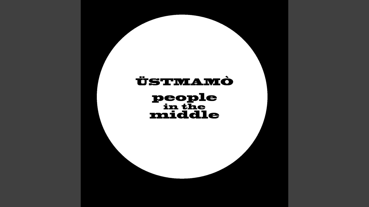 在 YouTube 上观看 People in the middle