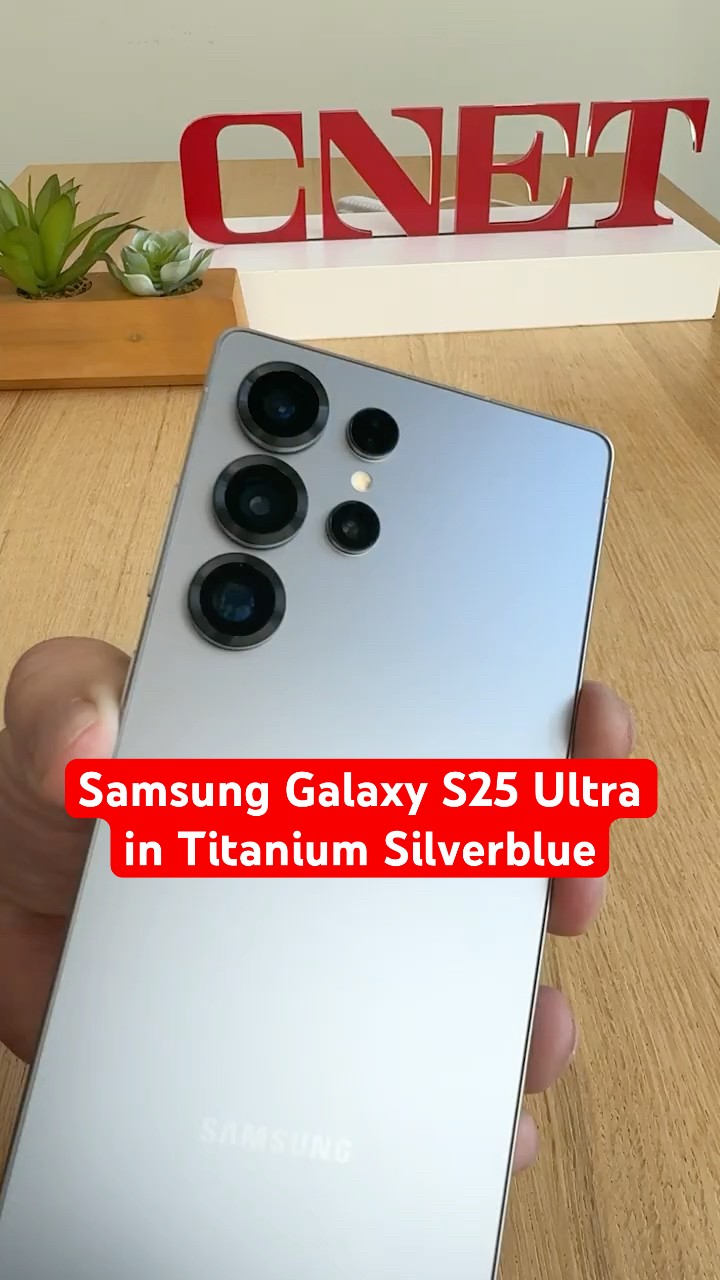 Unboxing Samsung Galaxy S25 Ultra in Titanium Silverblue