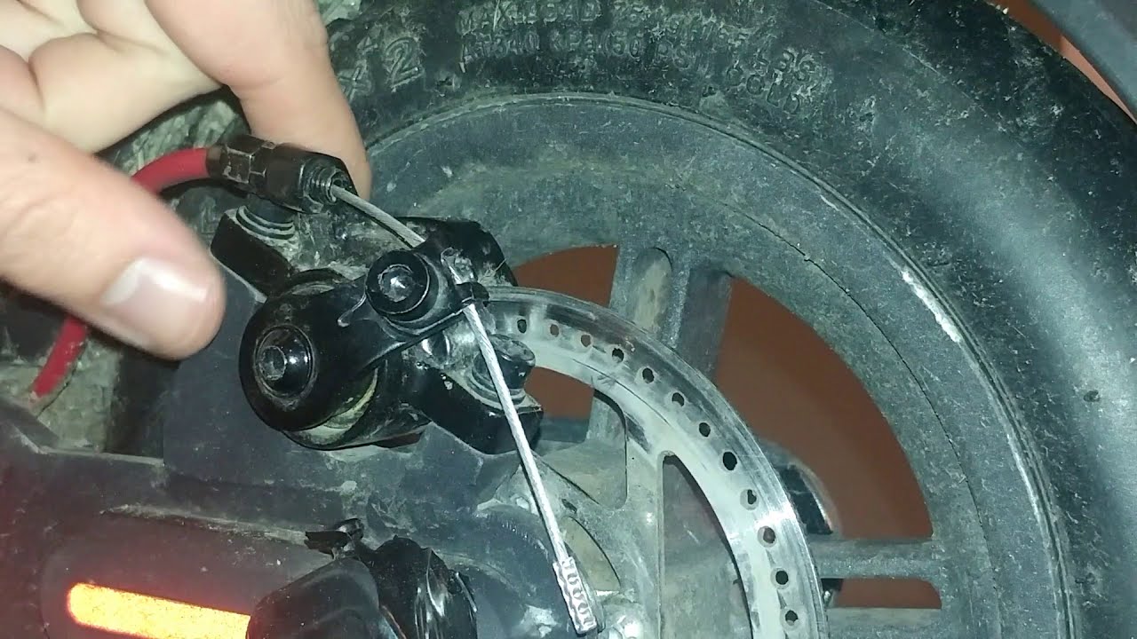 Xiaomi M365 Tutorial How to adjust rear brakes YouTube