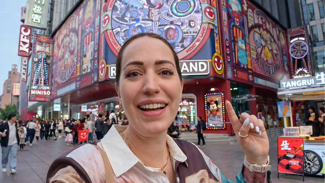 Exploring The Most Famous Street in China: Nanjing Road 🇨🇳