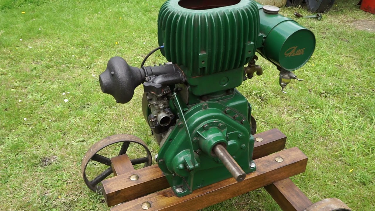 Stationary engine display at groombridge station on the spa valley preserved line