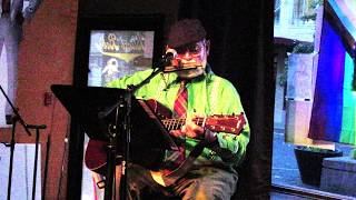 T. Ora Finneran - Missing Ohio (Blind Bobs)
T. Ora Finneran playing Missing Ohio at Blind Bobs in Dayton, Ohio. Filmed by Darrick Patrick on June 28th, 2026.
Check out his Spotify here: https://open.spotify.com/artist/4NuSvwRvkjNbbB8o0qNyi2 T. Ora Finneran - Missing Ohio (Blind Bobs)