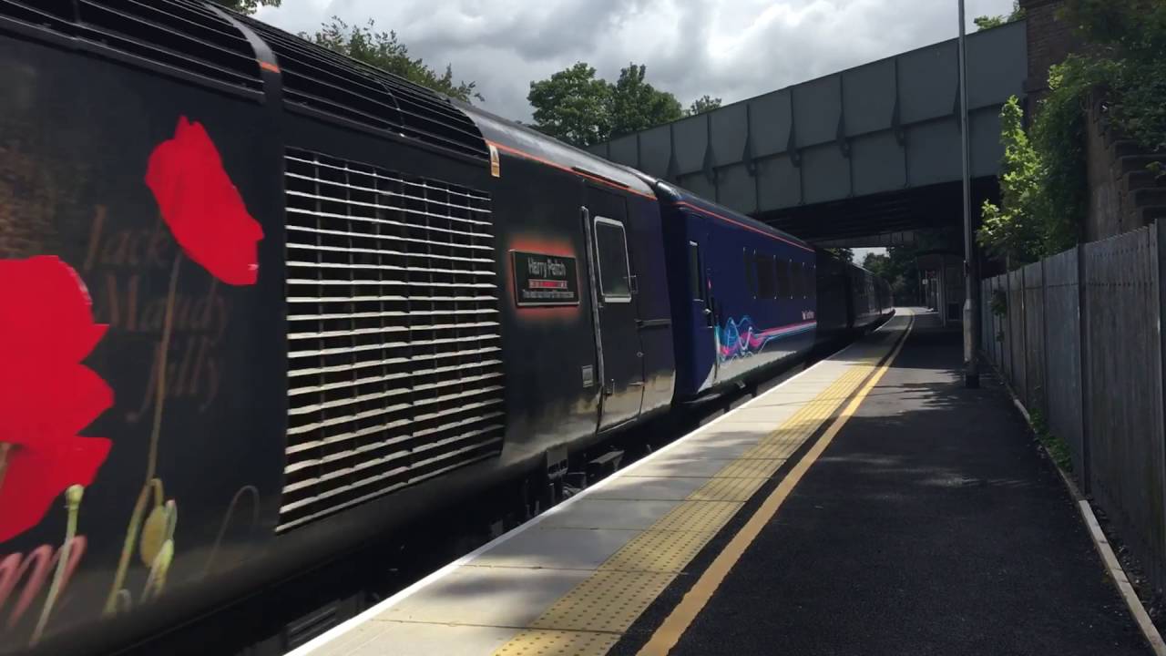 43172 Harry Patch storms through Keynsham with London Paddington to BTM