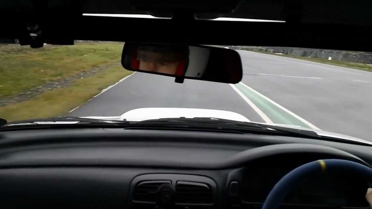 Knockhill track instruction with Rory Butcher part 1