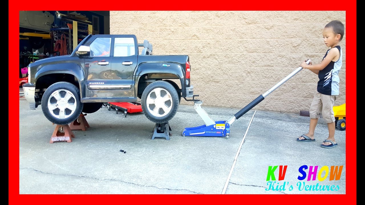 Kruz Got His Own Aluminum Floor Jack and A Creeper! Working On His