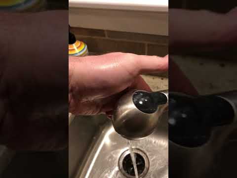 Vigo Alexander Pull Out Spray Kitchen Faucet Review Youtube
