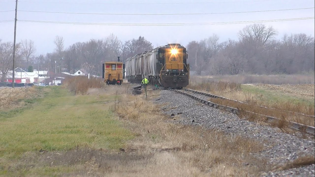 CSX L473 with CSX 4051 Setting off CSX 904094 (Caboose) in Frankfort ...