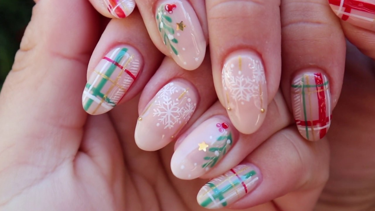 3. Holiday Disney Nail Art Inspiration - wide 1