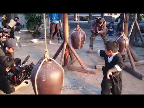 迷你版李小龙闯进娱乐圈，和5个壮汉对打，都没在怕的