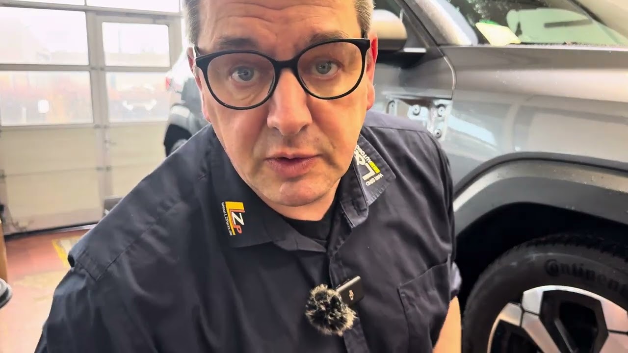 Dacia Duster III Seitenembleme tauschen gegen die vom Bigster