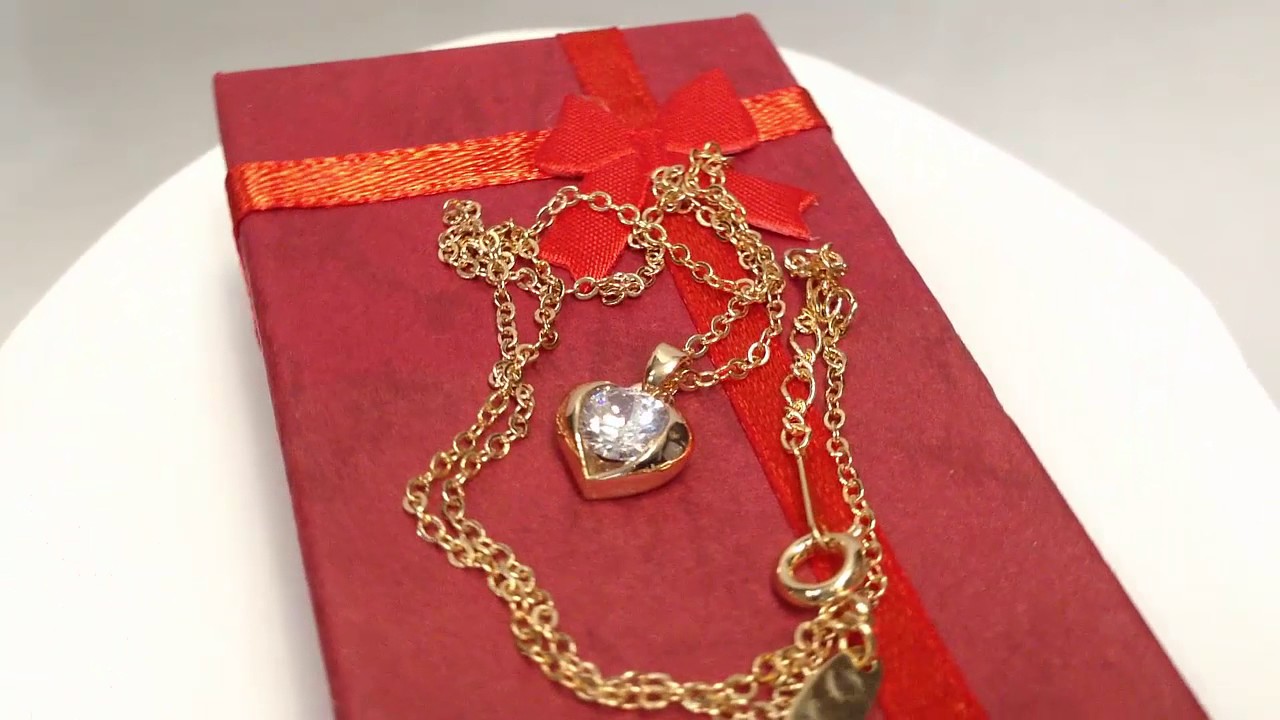 Позолоченное ожерелье 32003 с фианитом в сердце