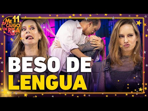 GABY PLATAS sí sabe como son los BESOS SEXY de lengua en CARICATURAS ELÉCTRICAS | Me Caigo de Risa