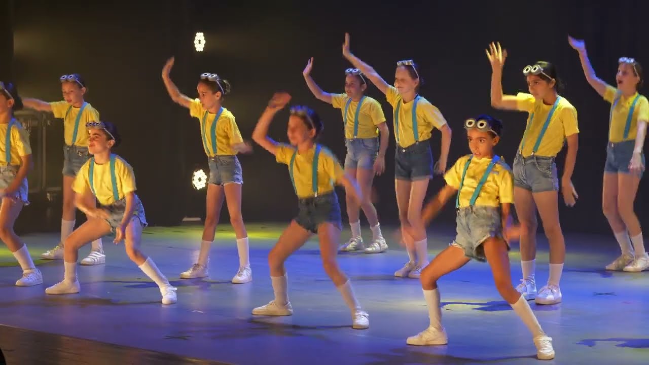 סטודיו דאנסאפ- 