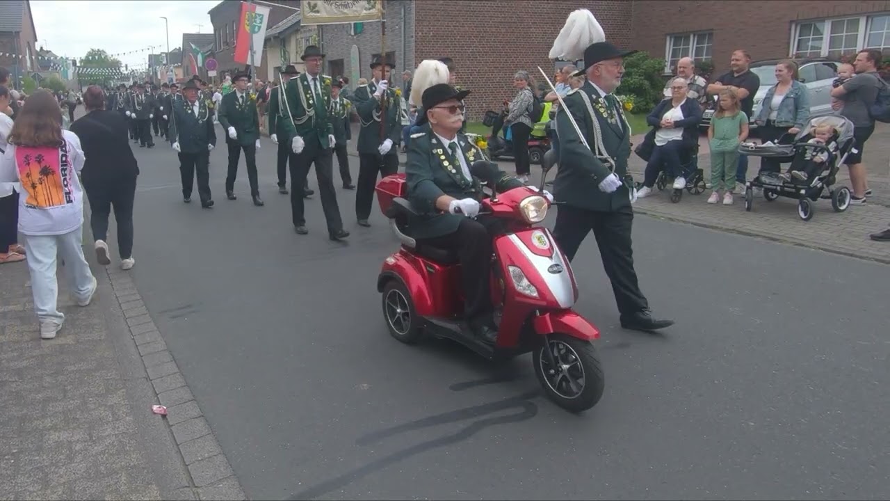 Schützenfest-Sonntag 2025 in Dormagen-Delhoven