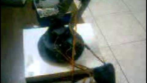 Brazo Robot controlado por Joystick