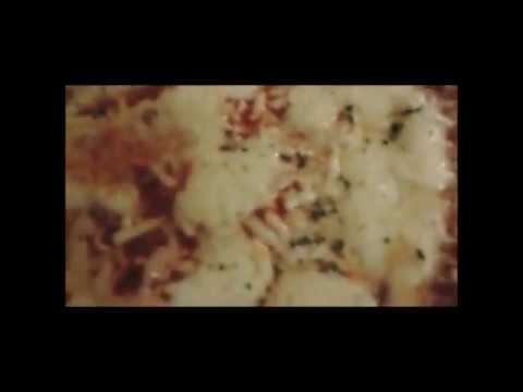 Video: Hoe Maak Je Pizza Met Champignons En Spinazie