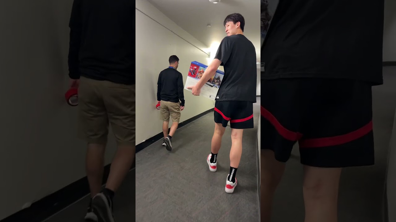 He just loves to game 🎮🤣  