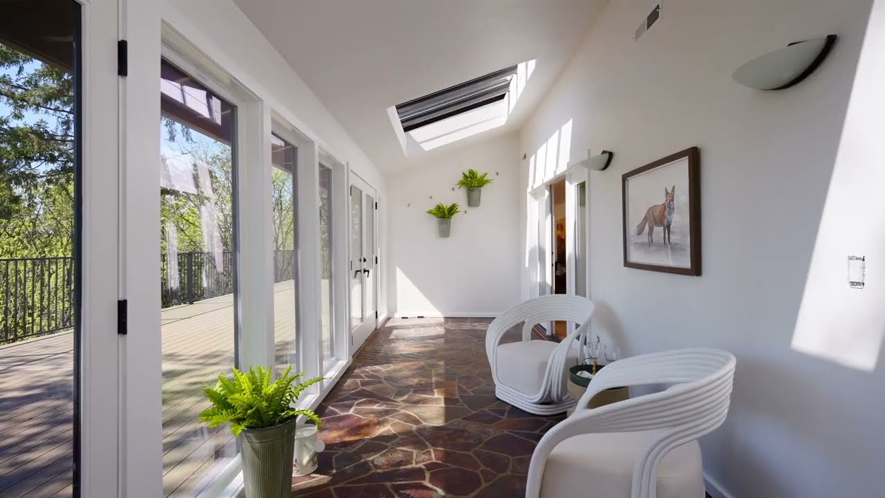 🏡 FOR SALE: Mid-Century Modern Masterpiece in Portland, OR 🏡