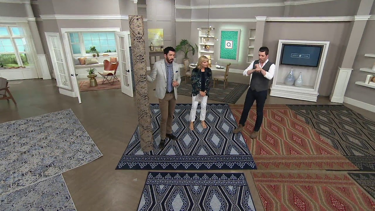Scott Living Medallion or Diamond Design Indoor/Outdoor Woven Rug on QVC