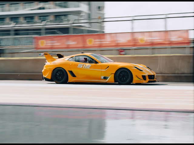 希少 フェラーリFerrari Bear with Checkered Flag 希少 フェラーリFerrari Bear with Checkered Flag