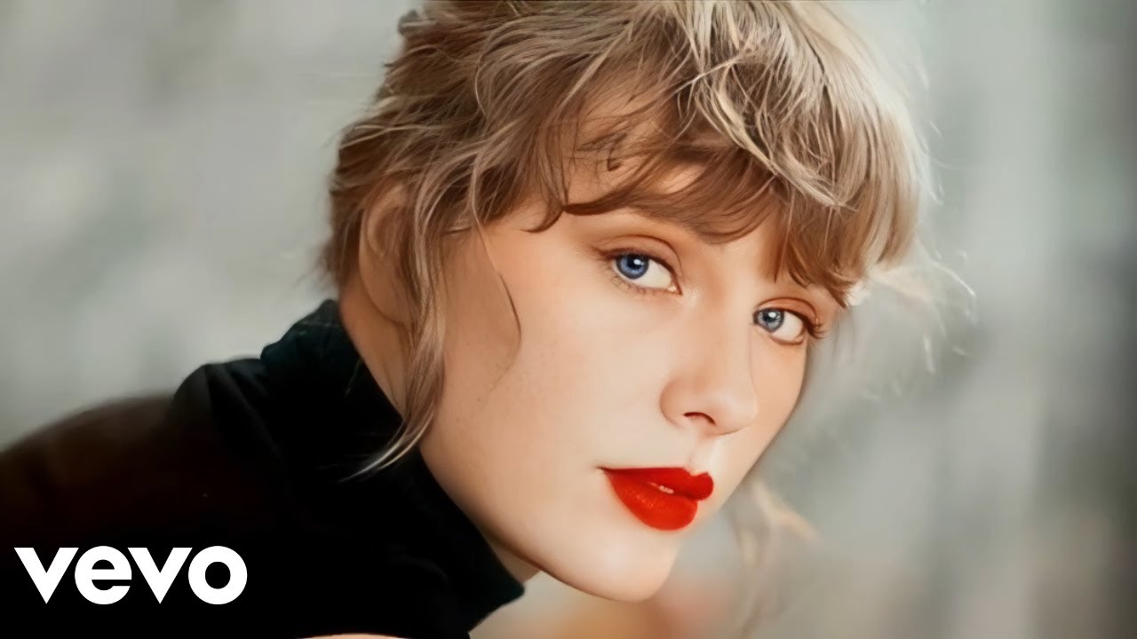 Taylor Swift - Devour [Music Video 2025]