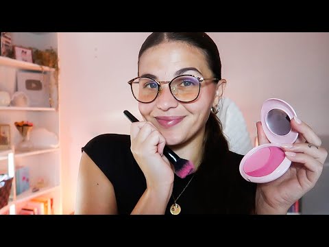 ASMR POV : Je suis la timide du fond de la classe, tu me laisses te maquiller 🥺?