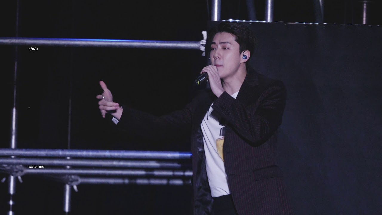 200111 HANOI KPOP SUPERCONCERT What A Life + 부르면 돼 SEHUN F.