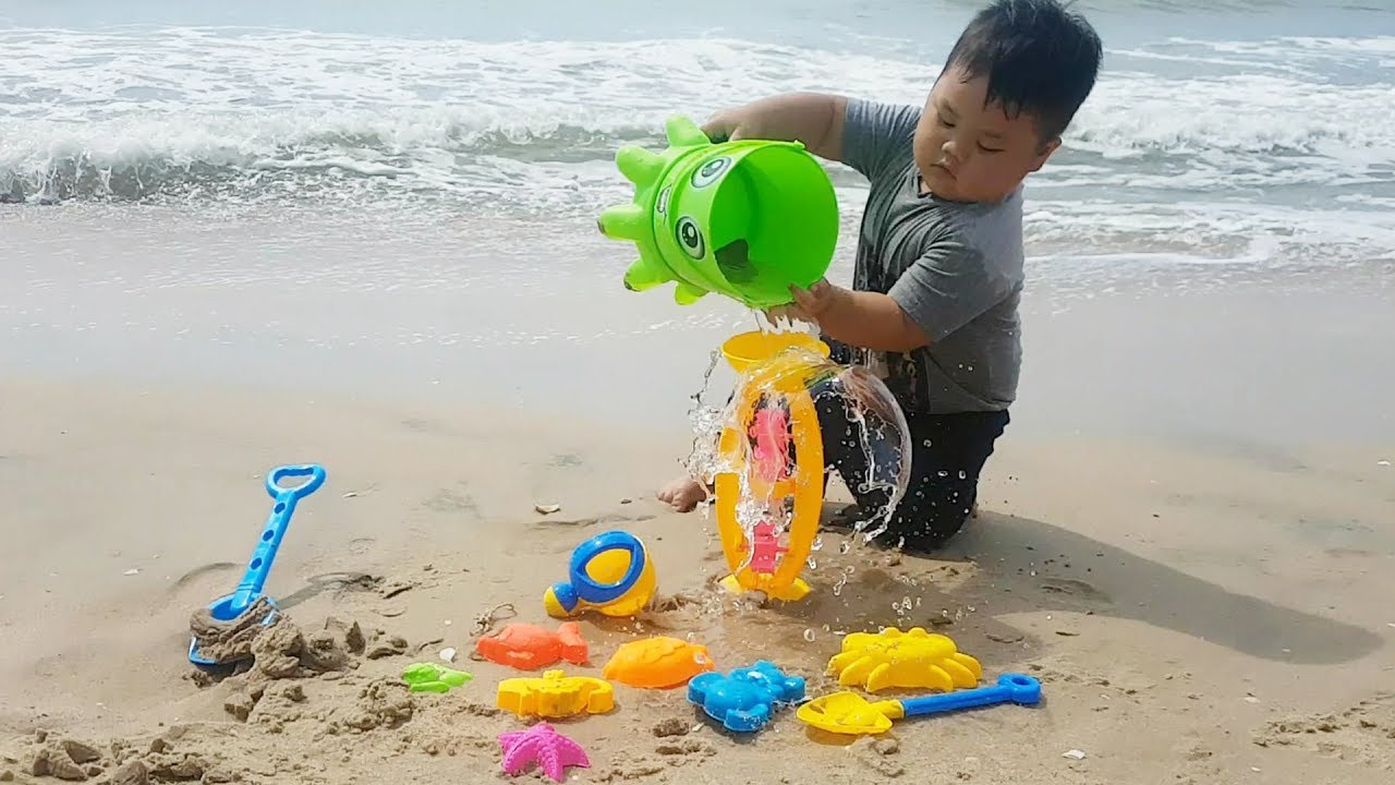tro choi di tam bien New Trò Chơi Bắt Cá Trên Bãi Biển ❤ ChiChi ToysReview TV ❤ Đồ Chơi Trẻ Em Baby Song