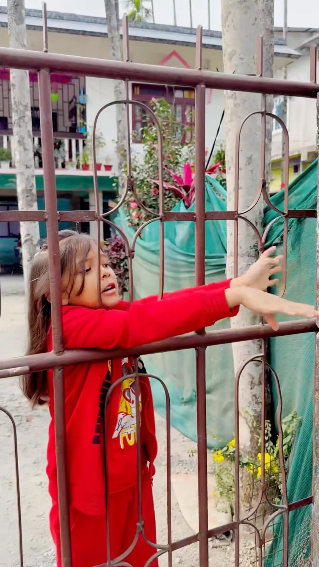 Reedishna Ko Ballon Chori Ho Gayi