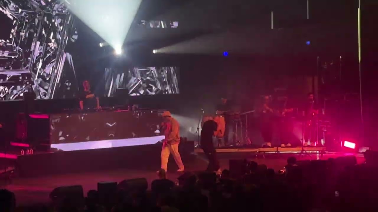 MAZE & ACE - BRILHANTES DIAMANTES COLISEU DO PORTO