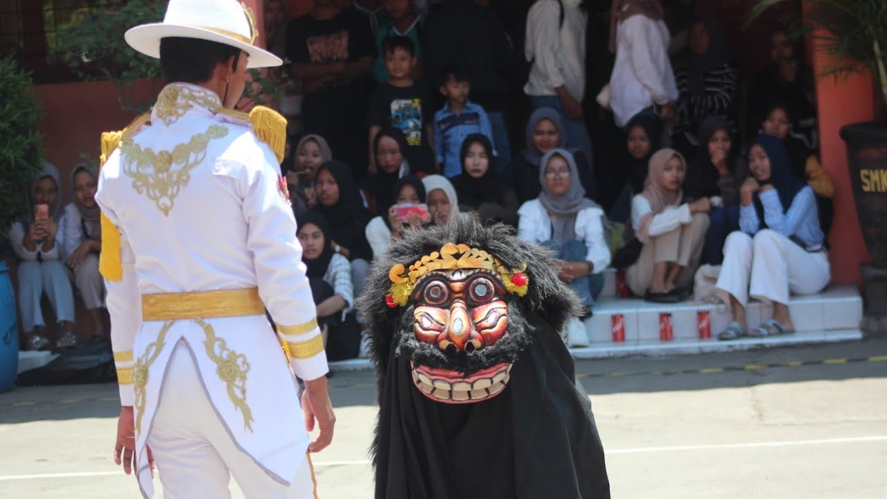 VARIASI FORMASI TERBARU TERBAIK 2 PASKIBRA SMKN 1 KANDANGHAUR LKBB GARASI