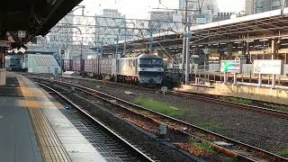来たと思ったら前照灯無灯！。EF210 173号機牽引名古屋タ発稲沢行1353レ名古屋通過