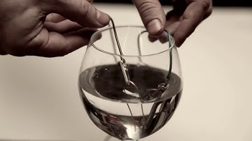 Zinc Copper cell reduction oxidation | Discoveries and projects | Physics | Khan Academy