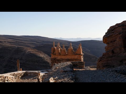 Путешествуем на юг Марокко - замок берберов Agadir Id Aissa в ущелье Амтуди в Королевстве Марокко