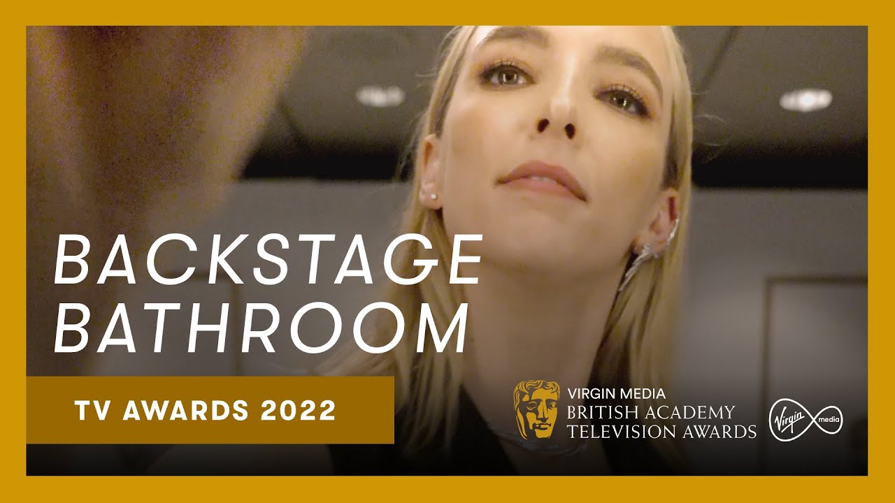We got a lipstick note on our mirror from Jodie Comer! Our winners squeeze into the BAFTA Bathroom