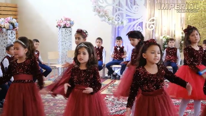 Laura Sinclair ishtirokidagi onlayn frantsuz porno filmlari